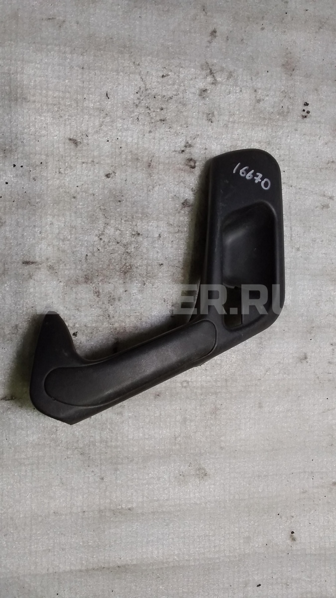 Ручка открывания пассажирской двери (передней правой) внутренняя для 2110