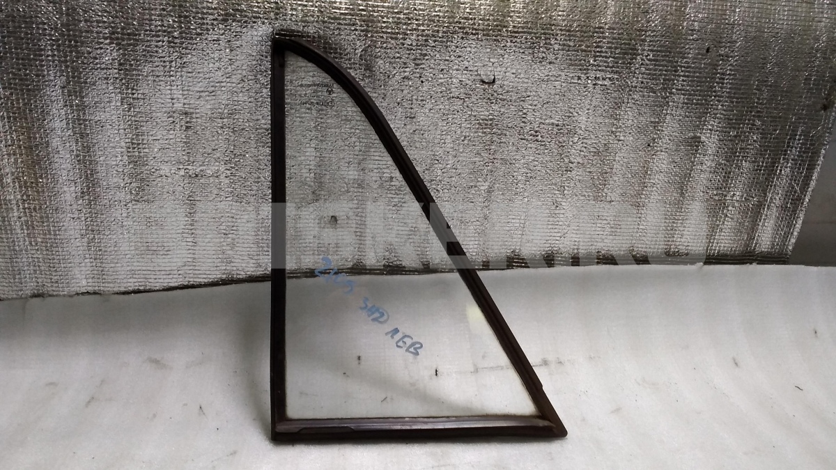 Стекло двери задней левой (форточка) для 2107