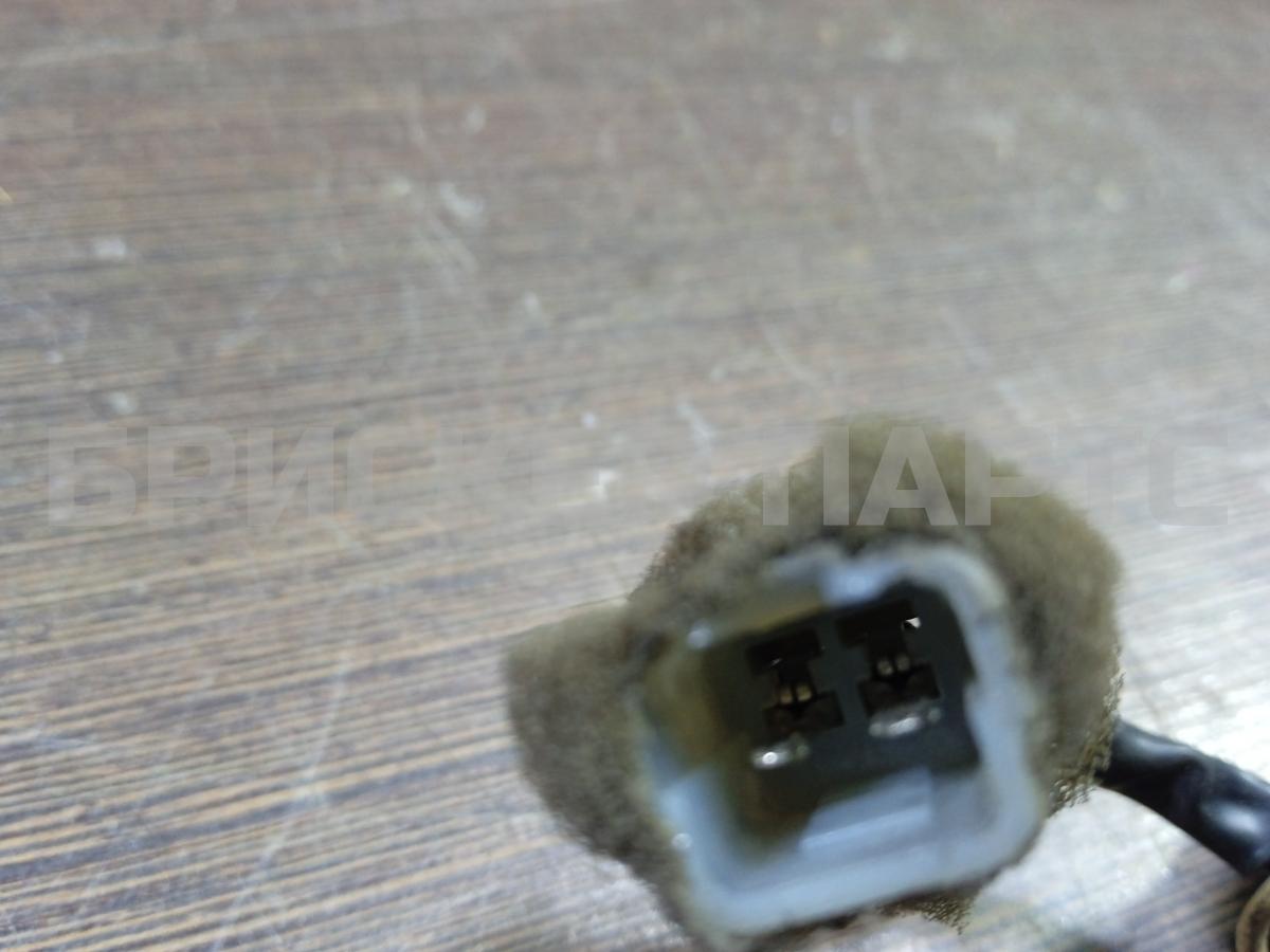 Петля двери задней левой нижняя на Хендай Траджет Тражет