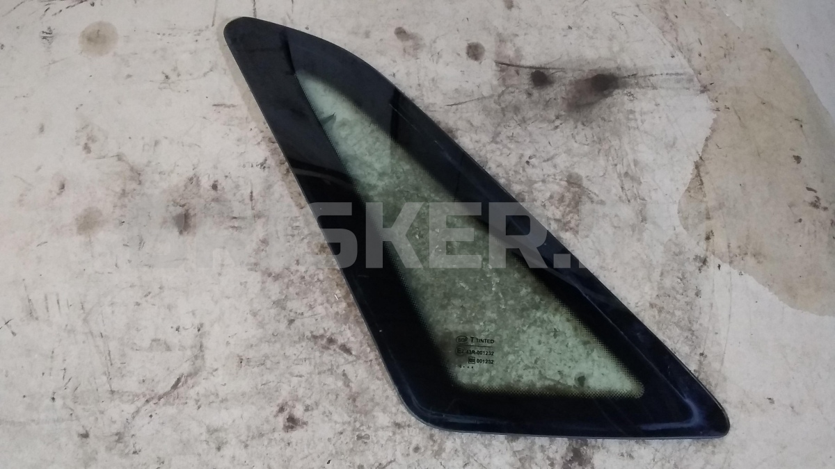 Стекло кузовное боковое глухое заднее левое для 2110