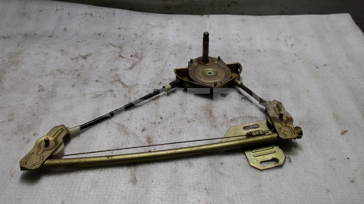 Стеклоподъемник механический (ручной) левый задний для 2110