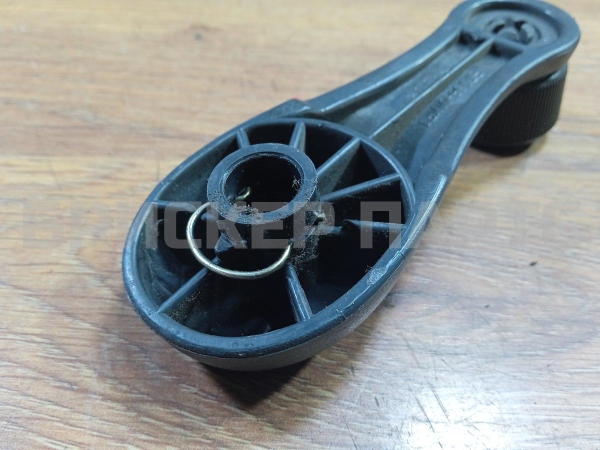 Педаль тормоза на Фольксваген Поинтер