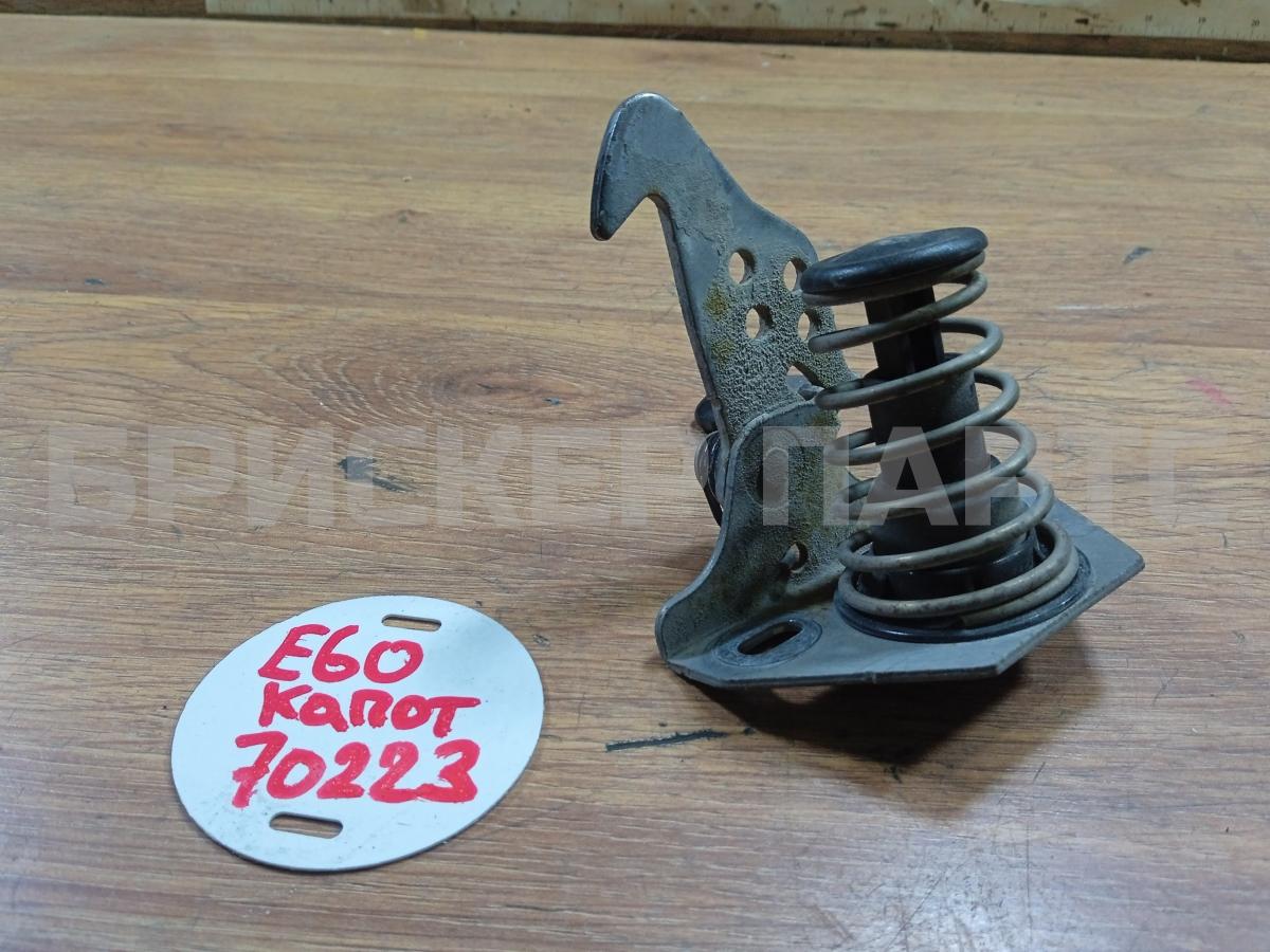 Крючок капота для БМВ 5 серия E60