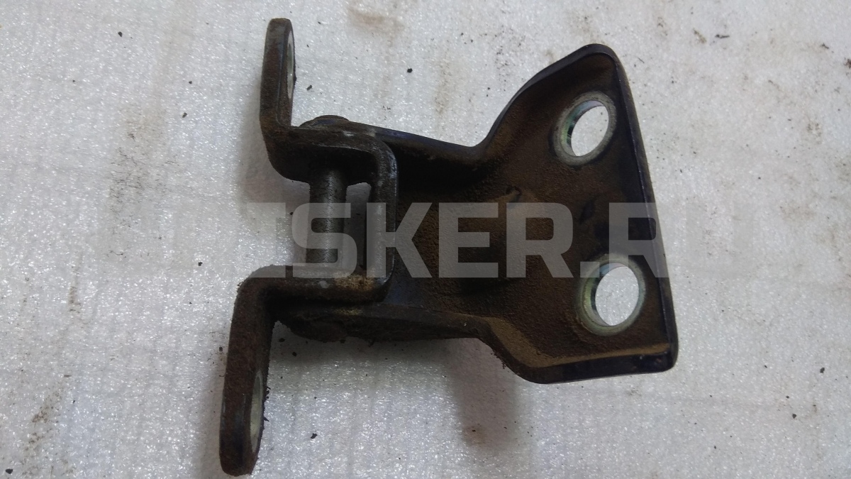 Петля двери задней правой верхняя для Киа Спектра 1 поколение SD