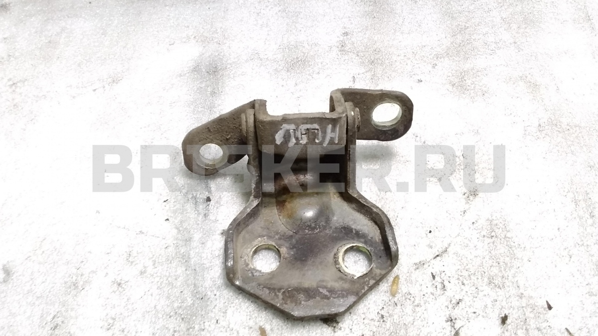 Петля двери передней правой нижняя для Киа Спектра 1 поколение SD