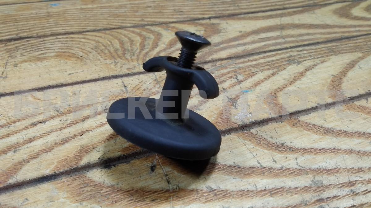 Петля, крючок, кронштейн крепления груза для Киа Спектра 1 поколение SD