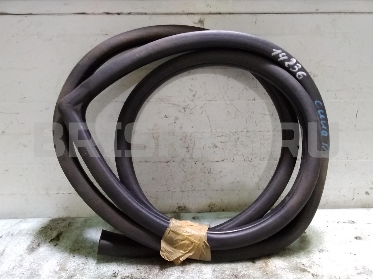 Уплотнитель двери задней левой для Киа Сид 1 поколение