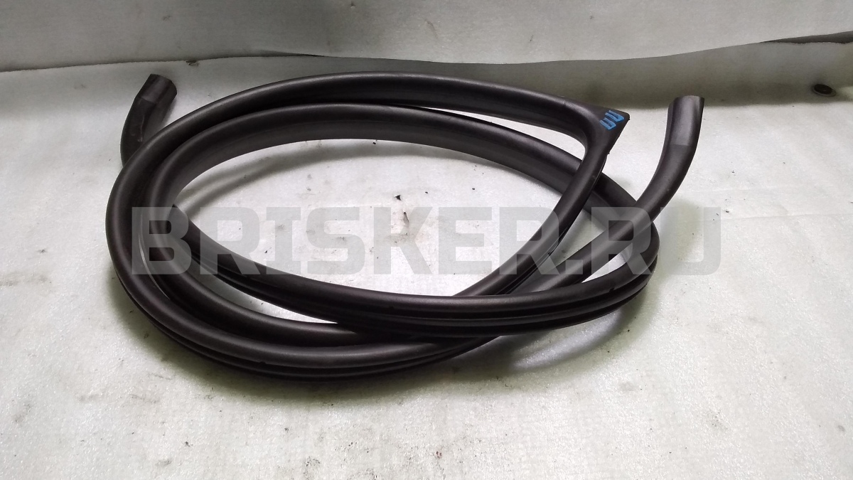 Уплотнитель дверного проёма передний правый для Киа Маджентис 1 поколение