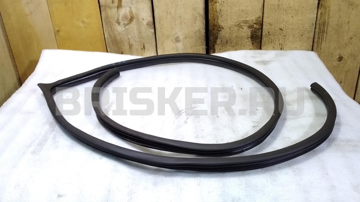 Уплотнитель дверного проёма передний правый для Киа Сид 1 поколение