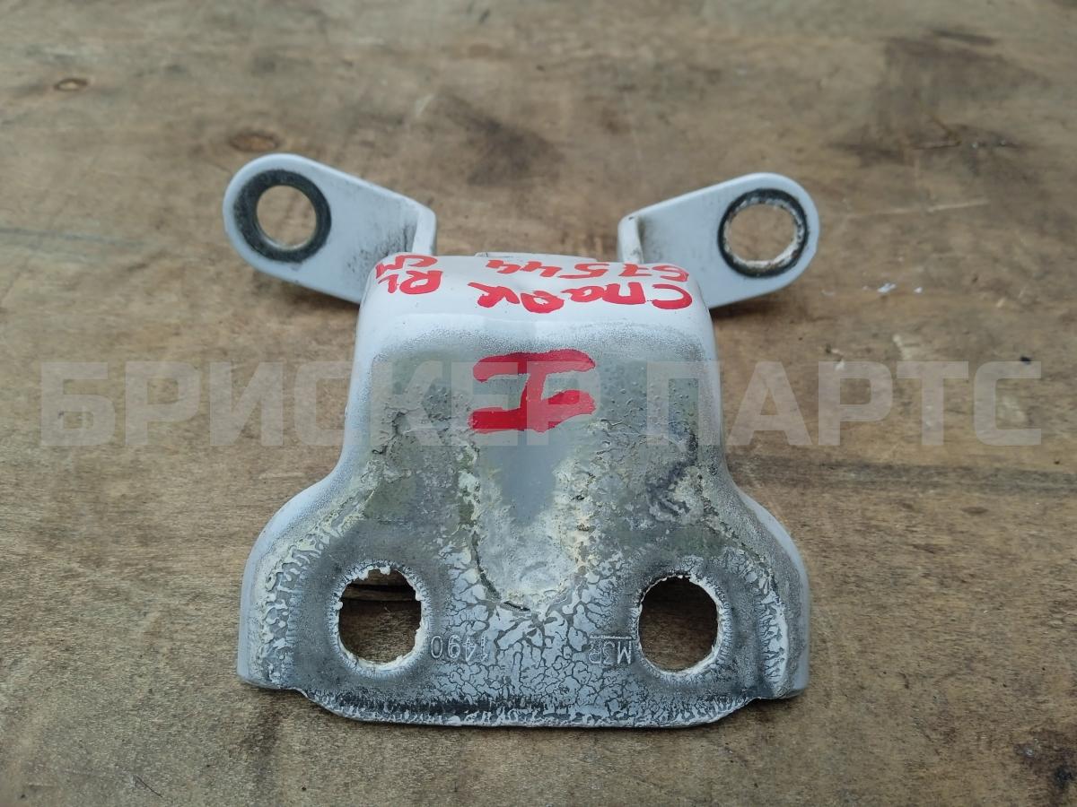 Петля двери задней левой нижняя для Шевроле Спарк 3 поколение