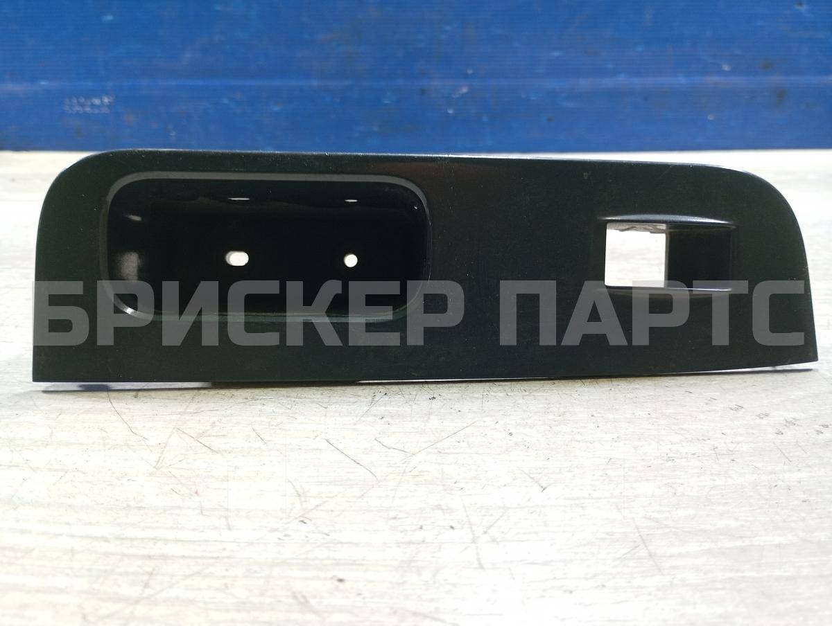 Ручка двери пассажирской (передней правой) на ВАЗ Лада Приора 2170, 2171, 2172 21706102186