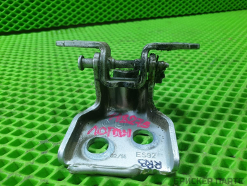 Петля двери задней правой верхняя для Рено Дастер 1 поколение HS