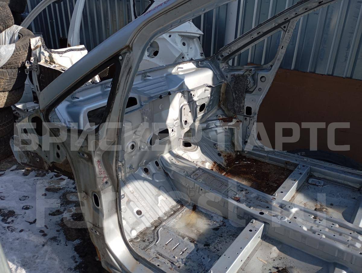 Передняя часть кузова (четверть, отпил, морда) на Митсубиси Кольт 6 поколение (Z20) MR990963