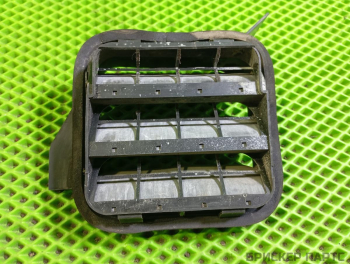 Клапан левый вентиляционный в заднее крыло для Дэу Нубира 3 поколение KLAN (J200) 96546894