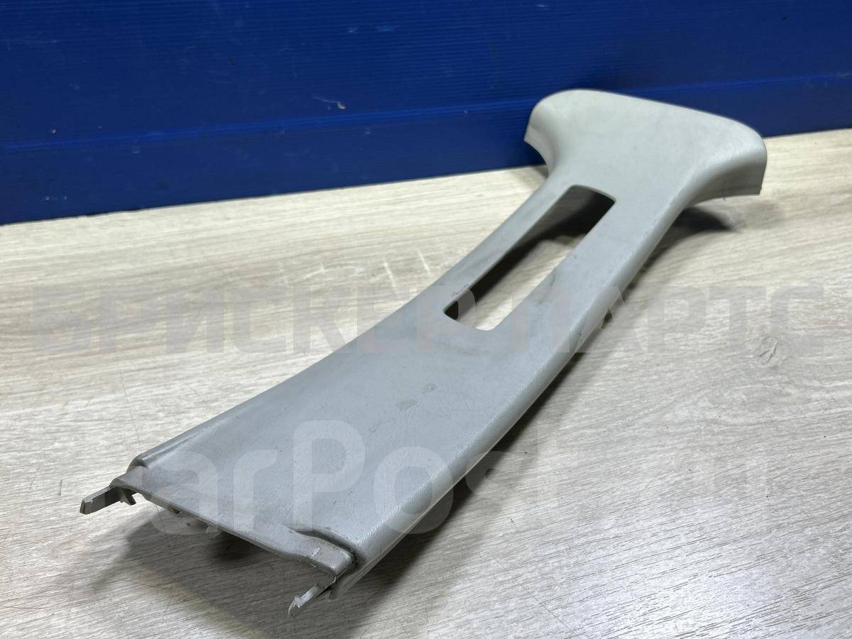 Облицовка стойки (накладка) центральной, средней правой для Мазда Трибьют 1 серия EP 1L847824396AAW