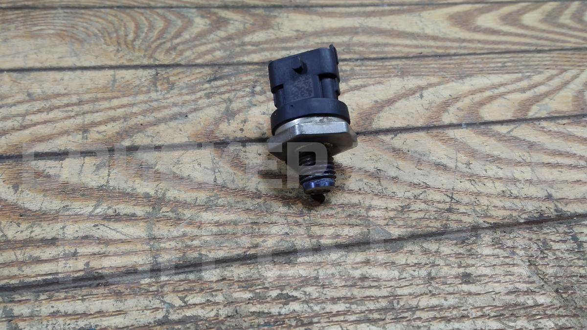 Датчик давления топлива на Киа Каренс 1 поколение 0281002909
