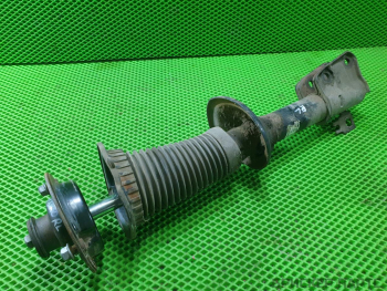 Амортизатор задний левый (стойка) для Ленд Ровер Фрилендер I поколение рестайлинг RPD102190