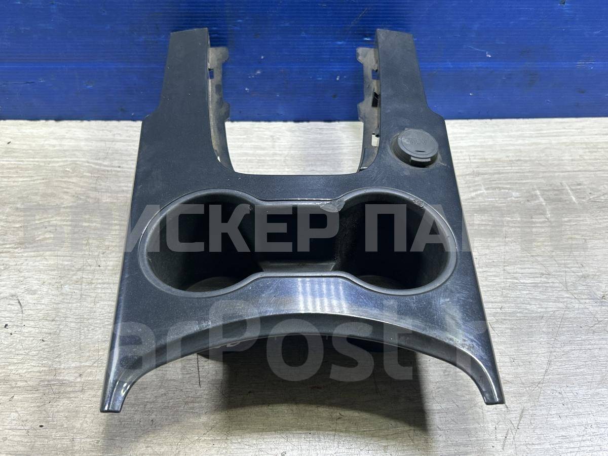 Накладка центрального тоннеля на Пежо 3008 1 поколение 9685847277