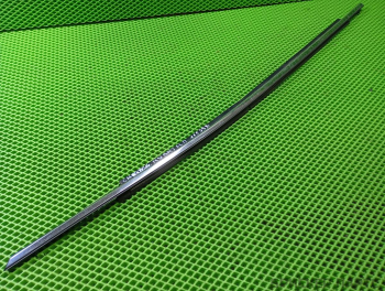 Уплотнитель, молдинг стекла двери передней левой (бархотка) для Мазда 3 3 (BM)