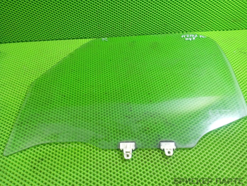 Стекло двери водительской, передней левой (боковое, опускное) для Ниссан Куб 2 поколение (Z11) 803013U000