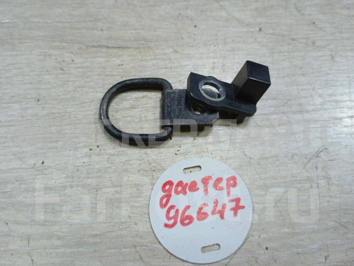 Петля, крючок, кронштейн крепления груза для Рено Дастер 1 поколение HS 749329187R Петля, крючок, кронштейн крепления груза для Рено Дастер 1 поколение HS 749329187R