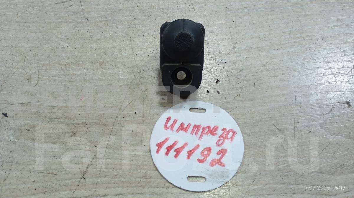 Концевик двери (выключатель концевой дверной) на Субару Импреза 2 поколение (GG,GD /G11) 83331AE001