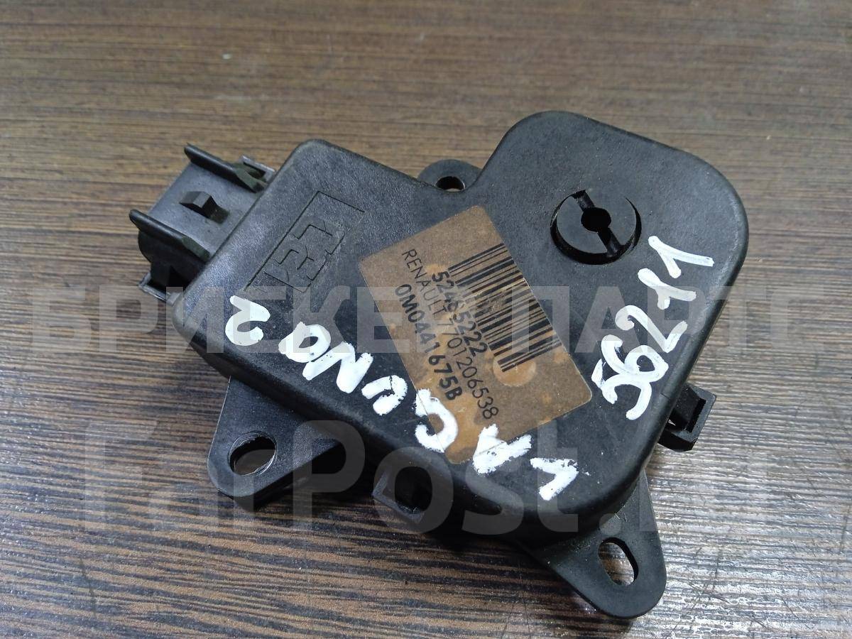 Моторчик заслонки отопителя на Рено Лагуна 2 поколение 7701206538