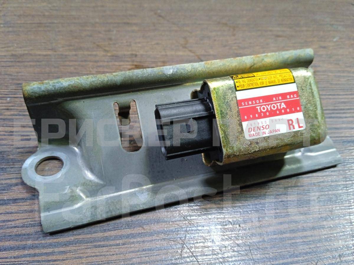 Датчик удара на Тойота Лэнд Крузер 100 8983060010