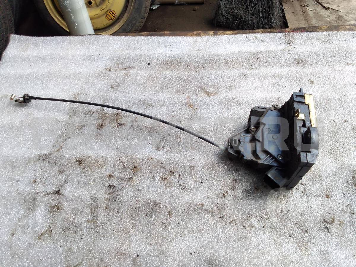 Замок двери задней левой на Форд Фокус I поколение