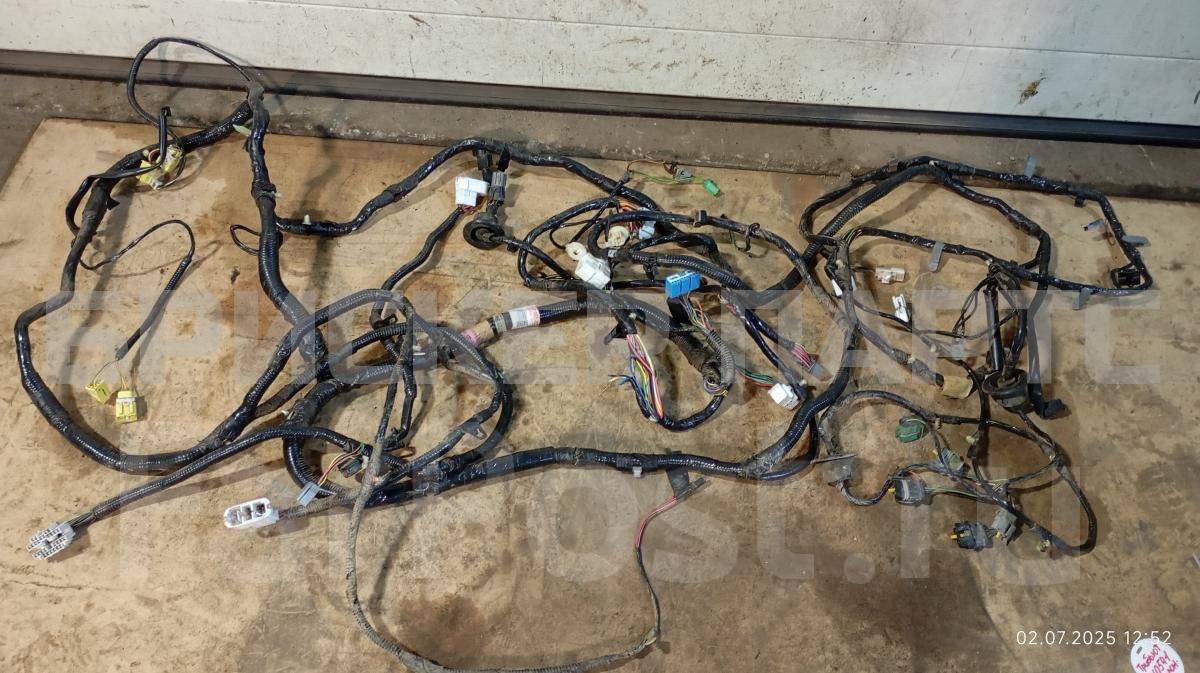 Проводка салонная (коса, жгут салона) для Мазда Трибьют 1 серия EP 2T24-14405-J4CPB