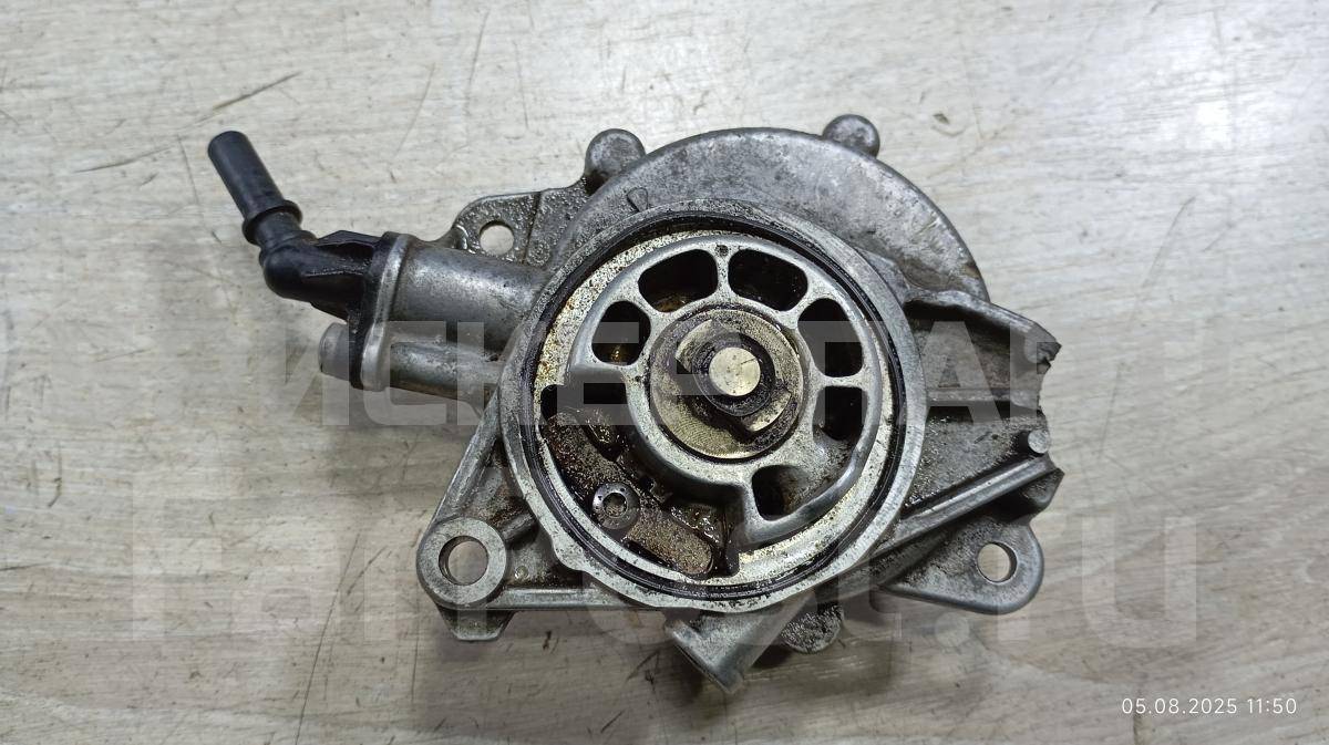 Насос вакуумный на Пежо 308 7597920-02