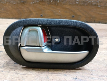 Ручка открывания двери передней левой (внутренняя) на Митсубиси Кольт 6 поколение Z20, Z30 5716A305HA