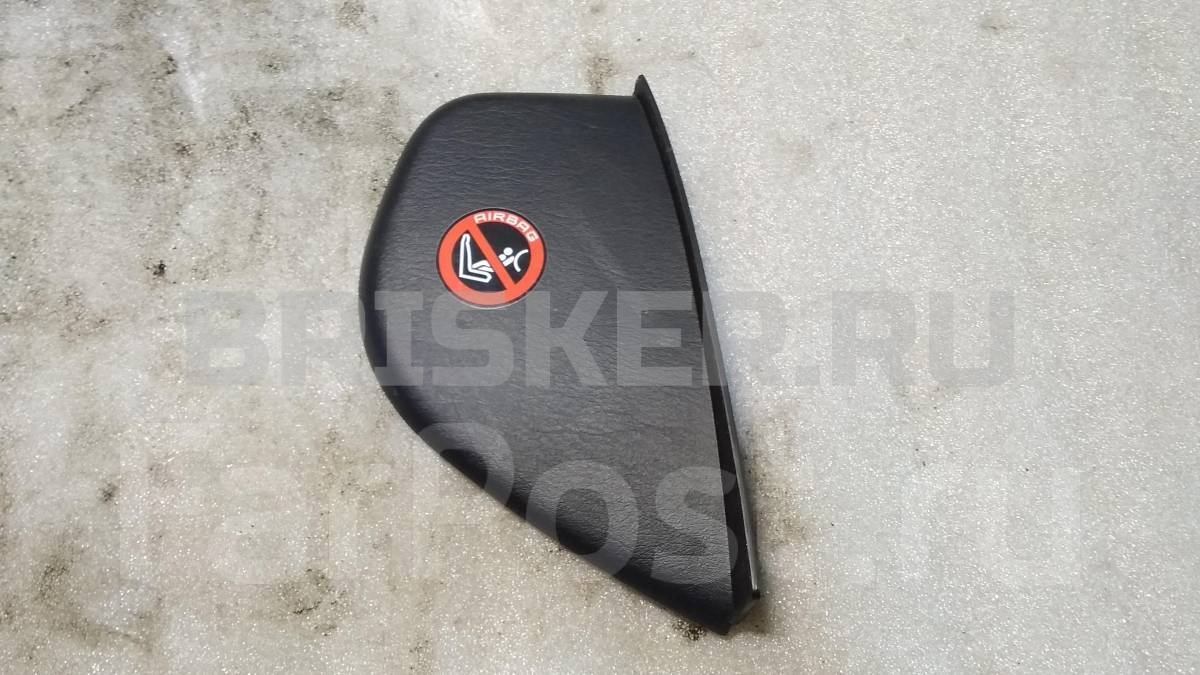 Накладка на торпедо правая боковая на ГАЗ Волга Siber