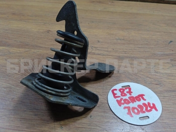 Крючок капота на БМВ 1 серия 1 серия E87/E81 2004 2012