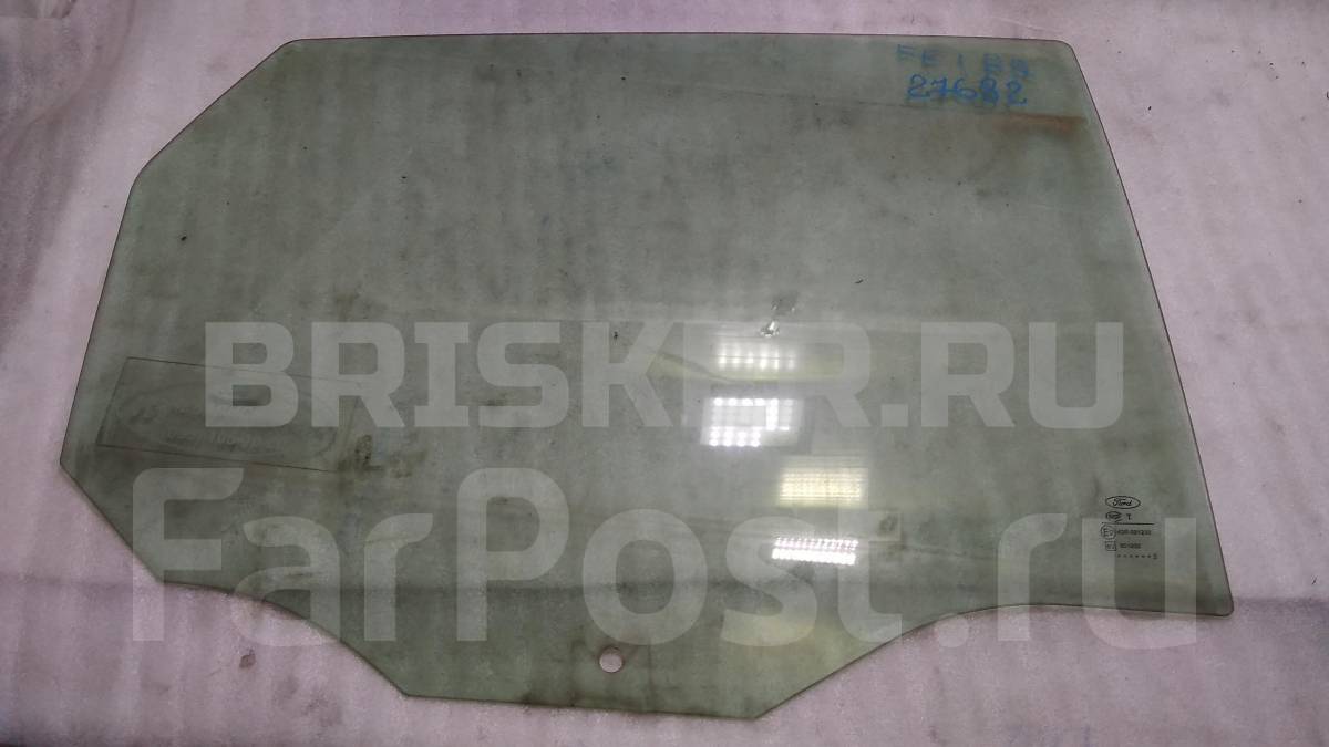 Стекло двери задней правой на Форд Фокус 1поколение