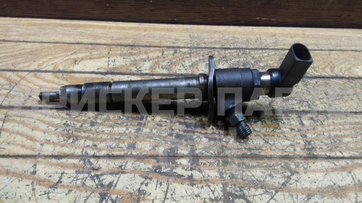 Форсунка дизельная на Ленд Ровер Дискавери 3 поколение LR006496