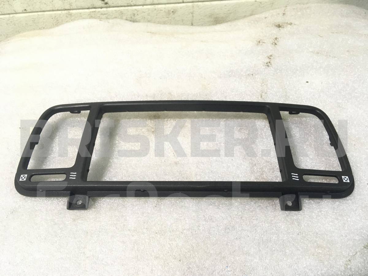 Рамка магнитолы в торпедо на Брилианс M2 БС4