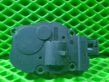 Моторчик (сервопривод печки) заслонки отопителя для Mercedes (Мерседес) E-класс W211/S211