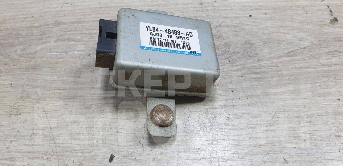 Блок управления полным приводом 4wd на Мазда Трибьют 1 серия EP YL844B488AD