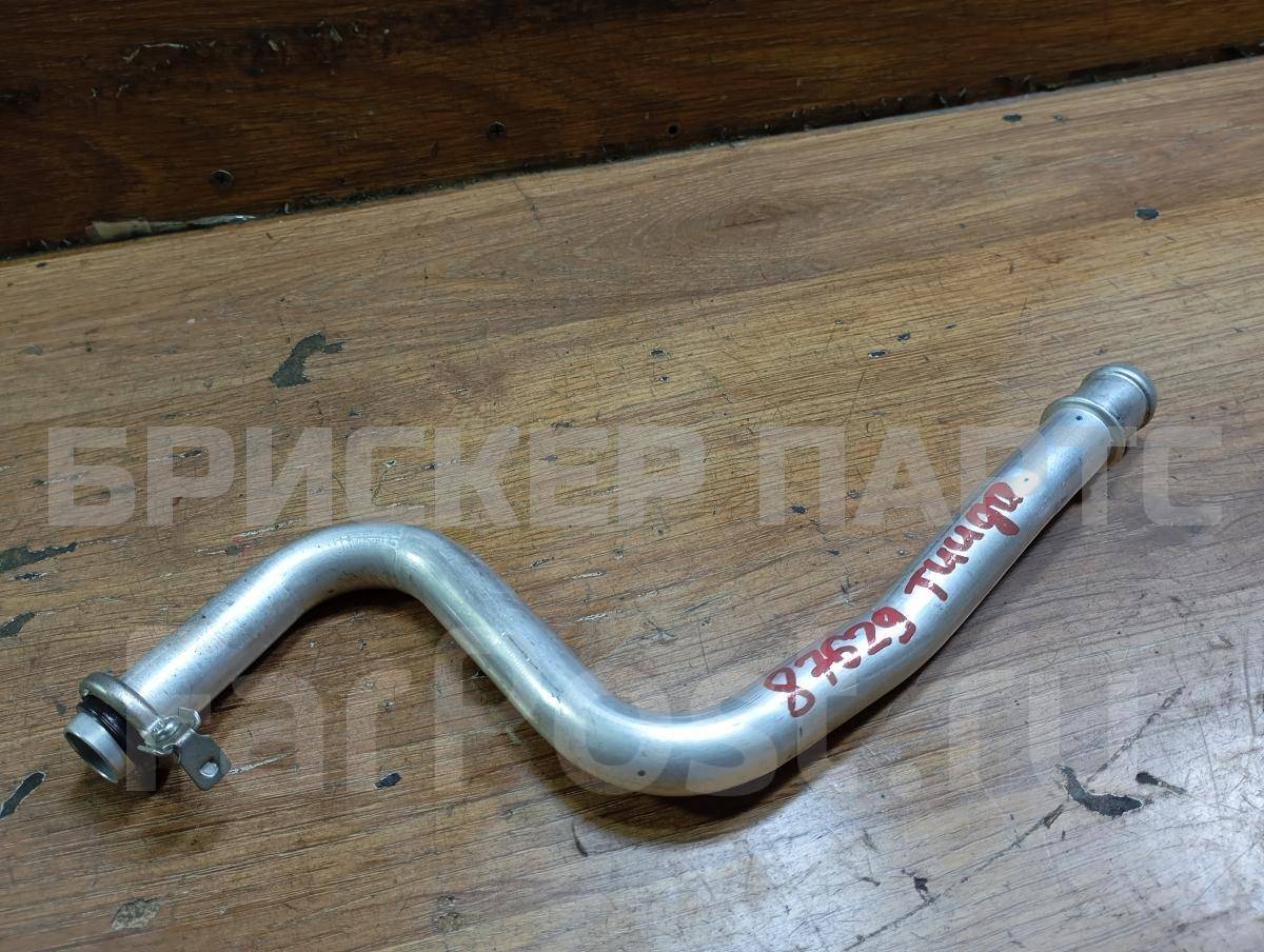 Патрубок отопителя на Ниссан Тиида I (C11) 27140EM50A