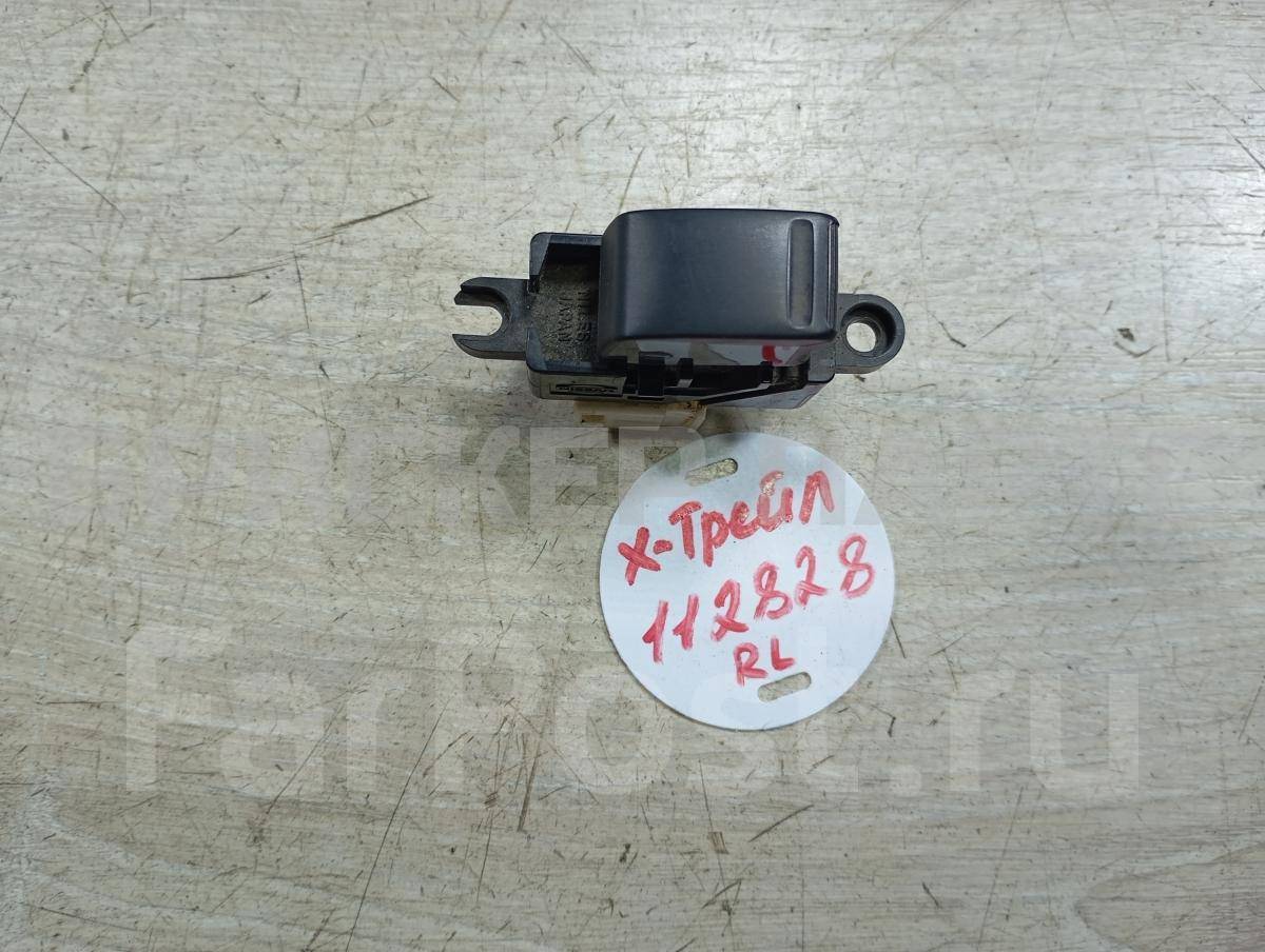 Кнопка, клавиша, переключатель стеклоподъемника задняя левая (выключатель электростеклоподъемника) для Ниссан Альмера 2 поколение (N16) 254110V000