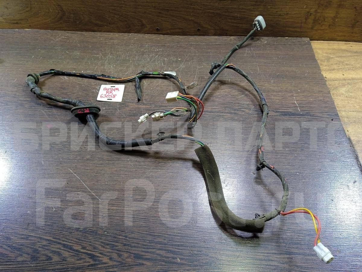 Проводка (коса, жгут) задней правой двери на Сузуки Гранд Витара 1 поколение 3675165D00
