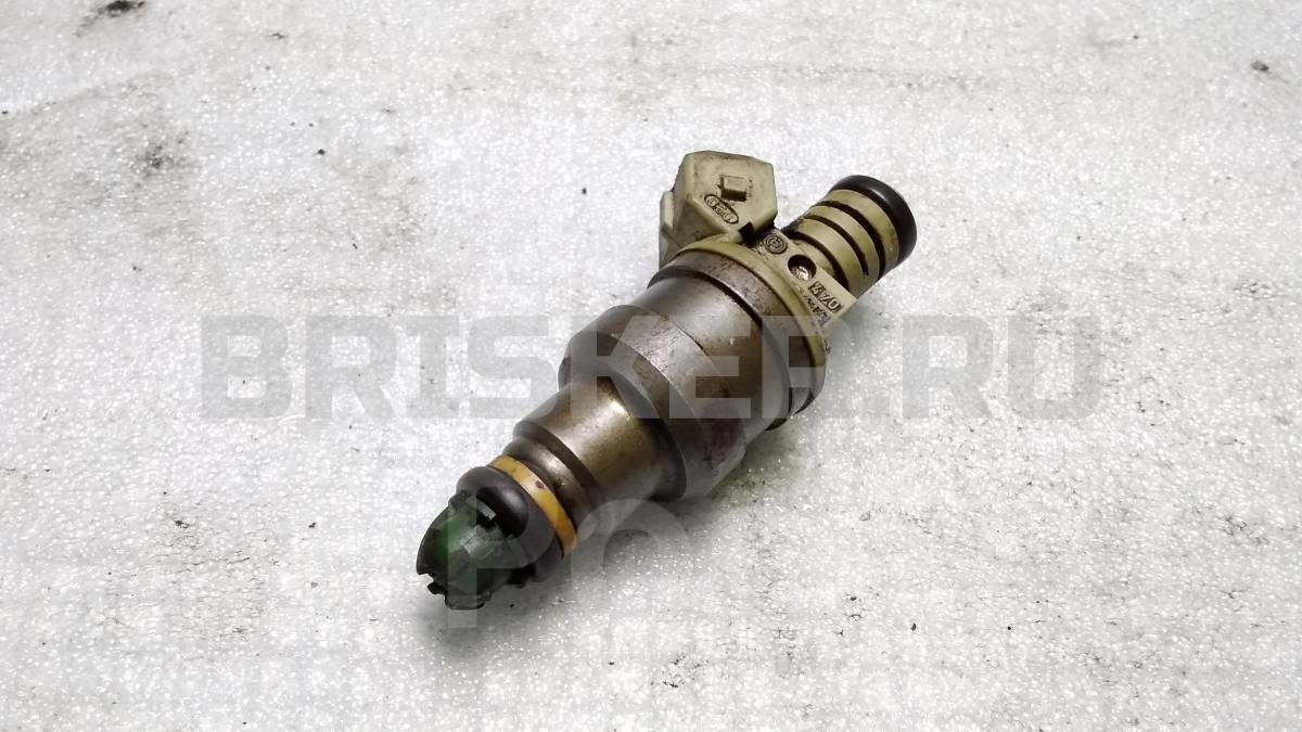 Форсунка бензиновая на БМВ 5 серия E34