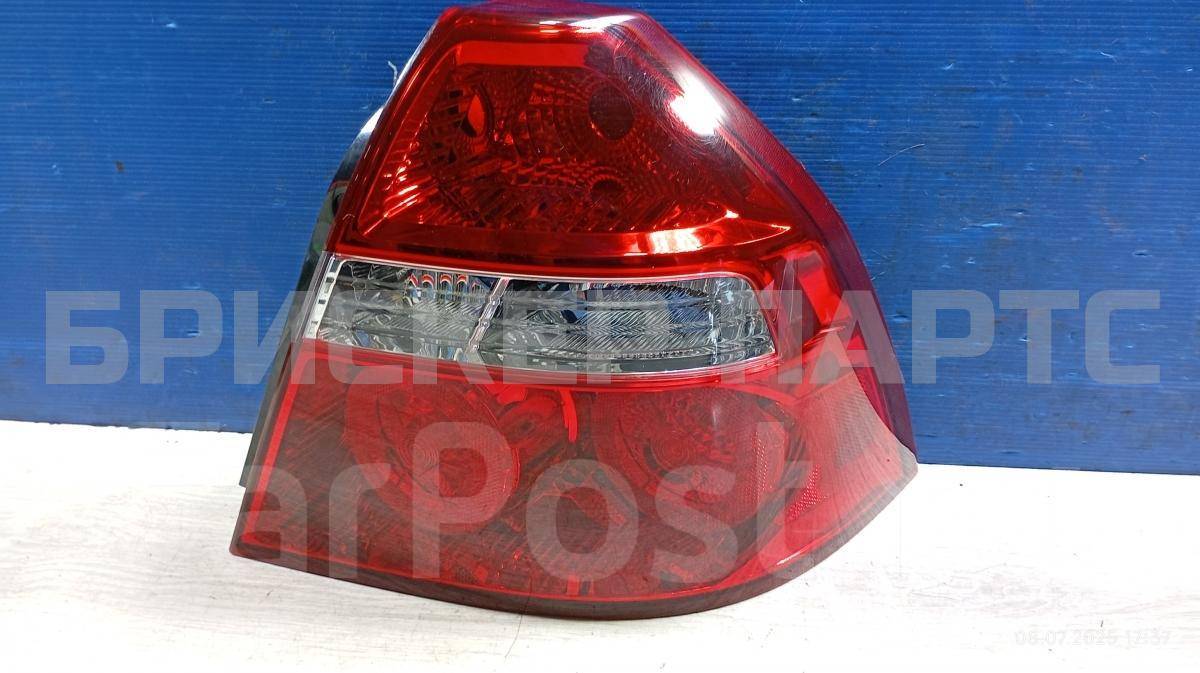 Фонарь задний правый на Шевроле Авео 1 поколение T250 96943572