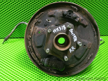 Кулак задний правый для Сузуки Гранд Витара 2 поколение 4611065J00