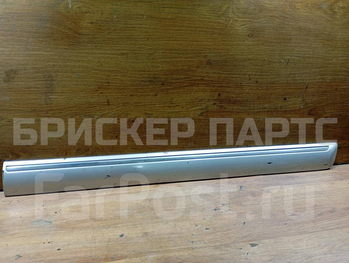 Молдинг передней правой двери на Сузуки XL7 (Икс-эль) 1 серия 7752052D00