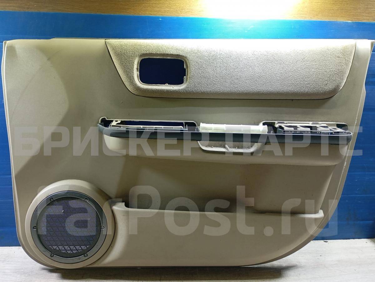 Обшивка пассажирской двери (обивка, дверная карта) передней правой для Ниссан Икс-Трейл 1 поколение T30 809008H801