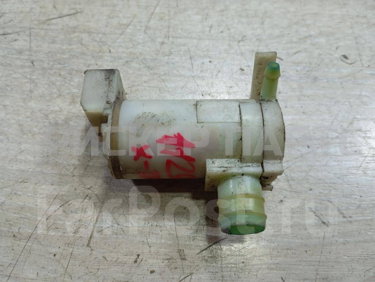 Насос, моторчик бачка омывателя для Ниссан Максима 5 поколение A33 2892050Y00 Насос, моторчик бачка омывателя для Ниссан Максима 5 поколение A33 2892050Y00