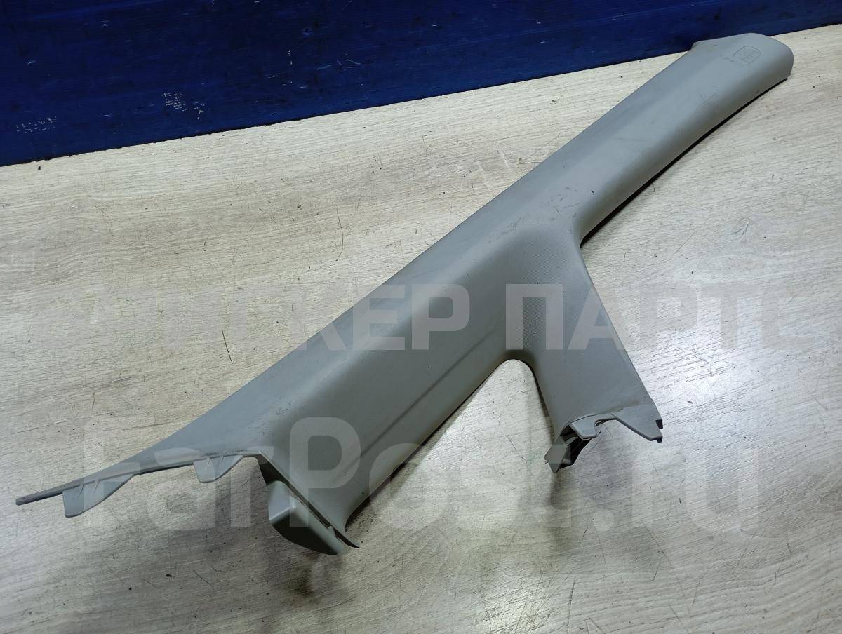 Накладка стойки (облицовка) лобового стекла правая на Хонда Сивик VIII 4D 84101-SNA-A112-20JPN