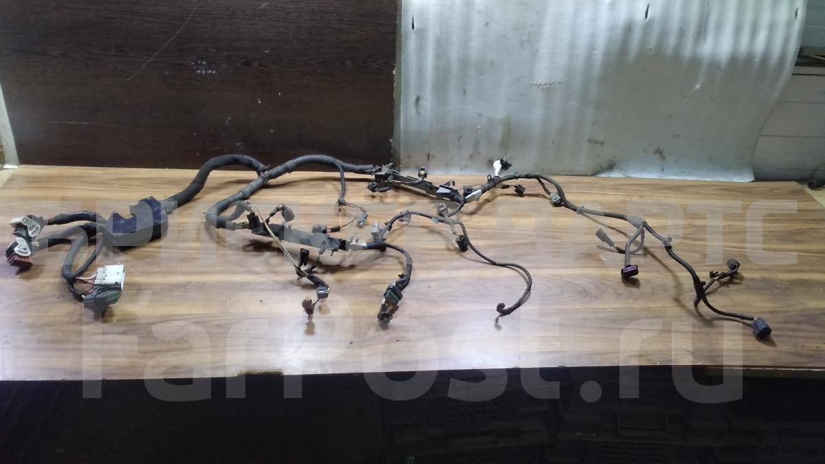 Проводка (коса) моторного отсека на Ленд Ровер Дискавери 3 поколение LR006683